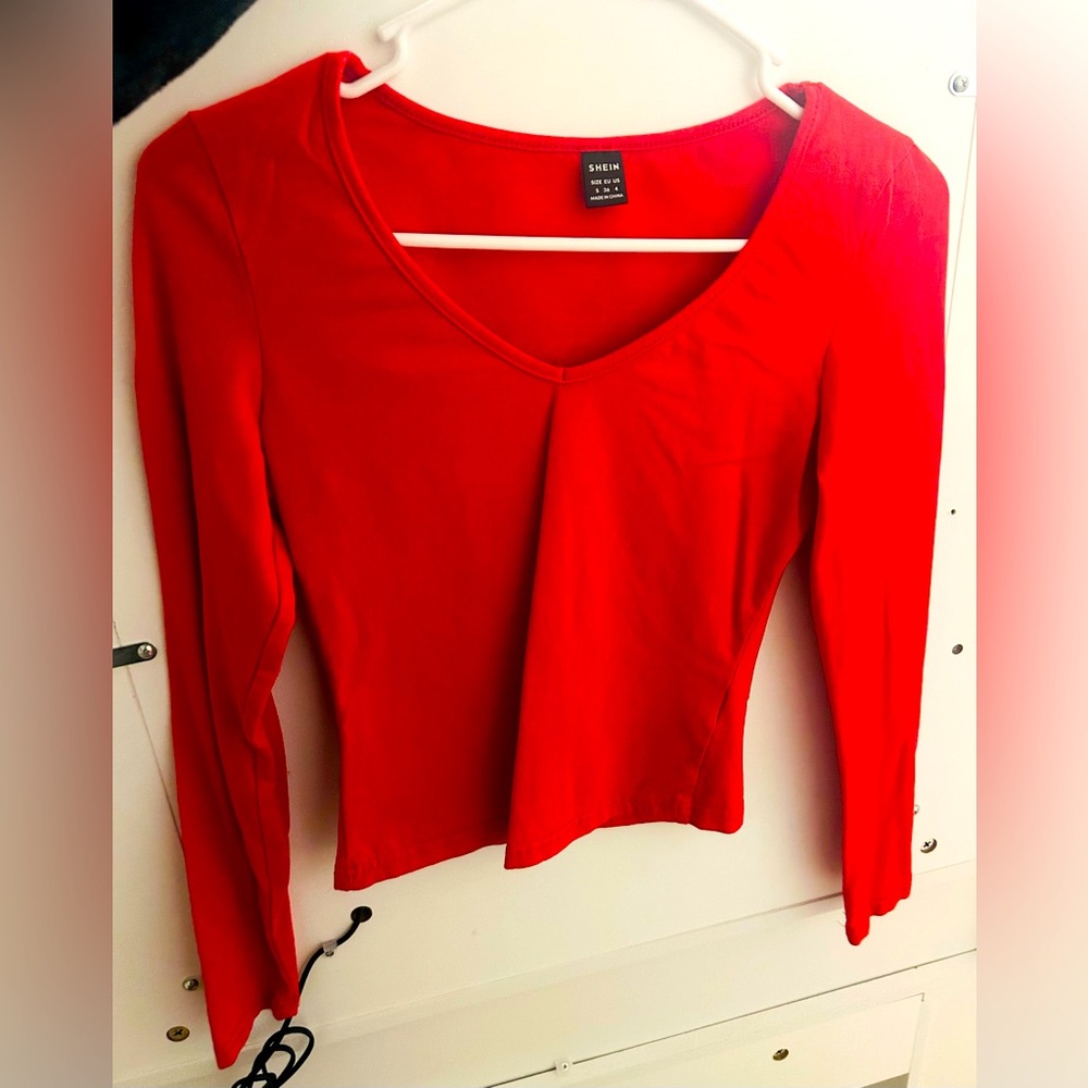 Red Cropped Long Sleeve Shirt Size Small